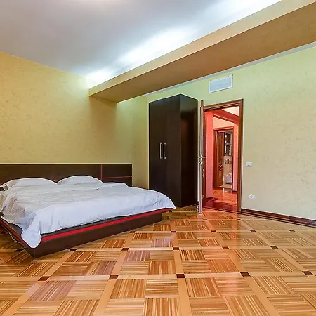 The One Madgearu Appartement Boekarest